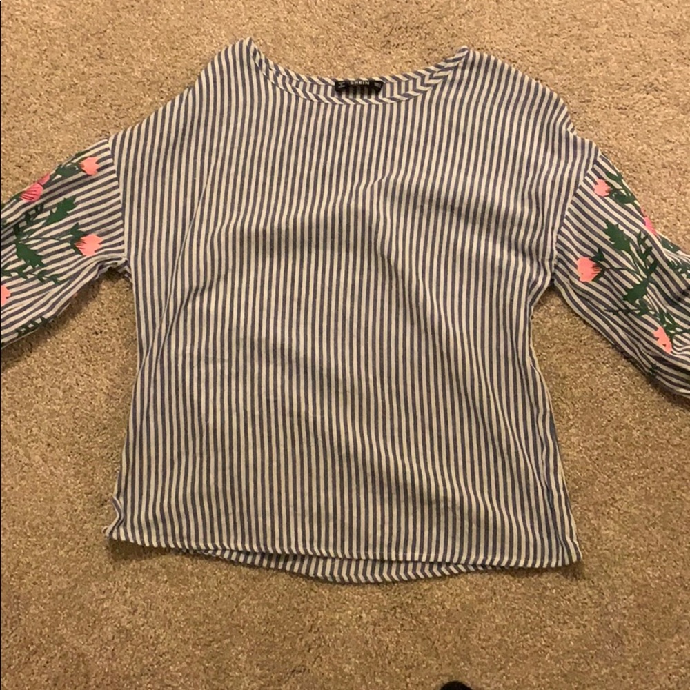 striped 3/4 sleeve shirt